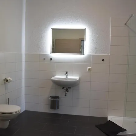 Alte Flugleitung בית הארחה Niederdorla